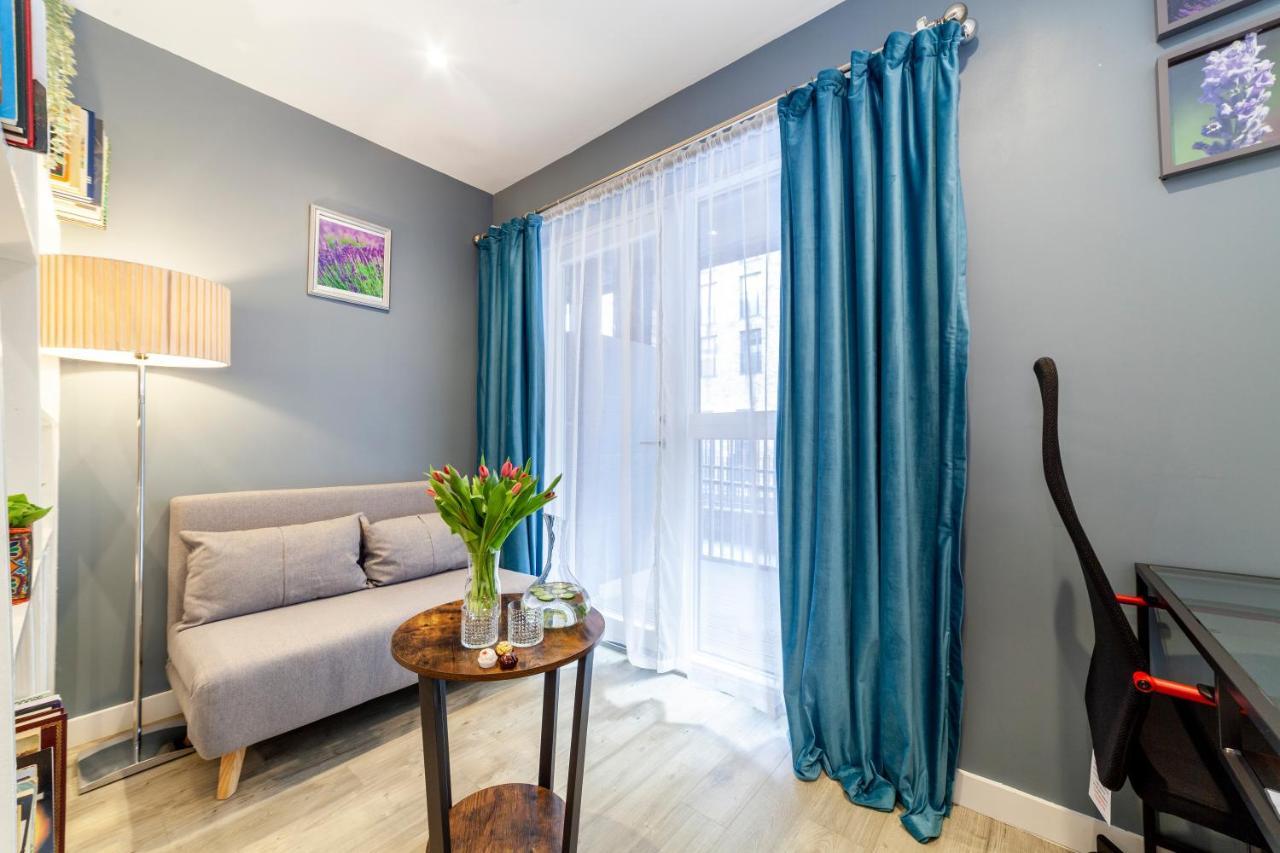 Private Double Bd With Optional Balcony, 15 Mins To London Cc Lägenhet Exteriör bild