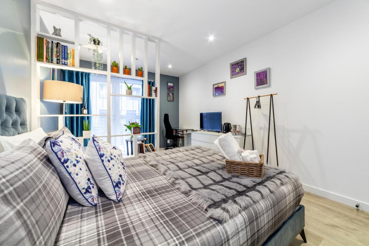 Private Double Bd With Optional Balcony, 15 Mins To London Cc Lägenhet Exteriör bild